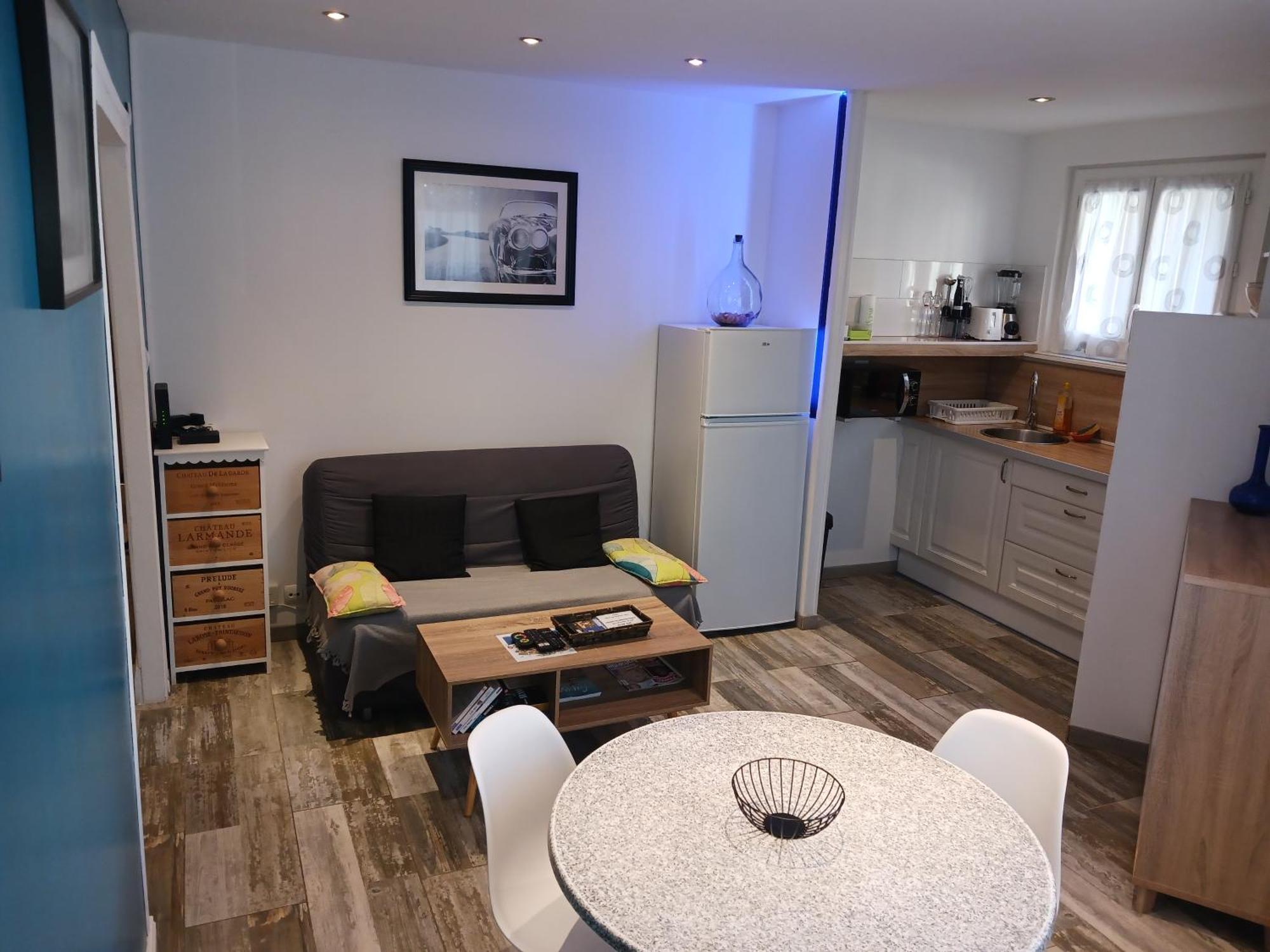 Cosy T2, Meuble De Tourisme 3 Etoiles, Parking Ferme , 2Velos, Wi-Fi Narbonne Exterior photo